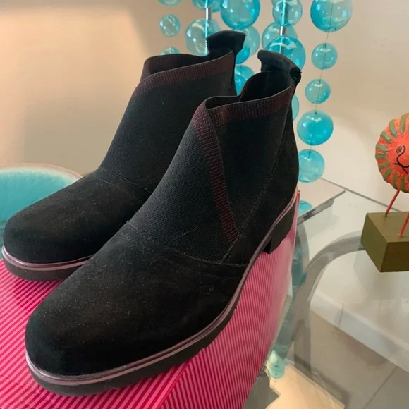 Munroe Black Ankle Boots Suede & Stretch  Fabric 8 - Picture 3 of 8